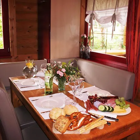 Mit Schlossblick Wernigerode, 2 木屋 *