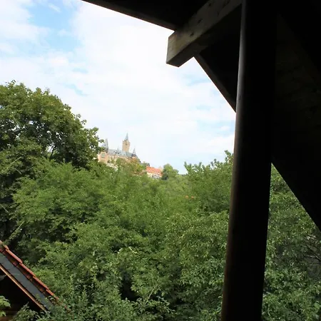 木屋 Mit Schlossblick Wernigerode, 2 韦尼格罗德